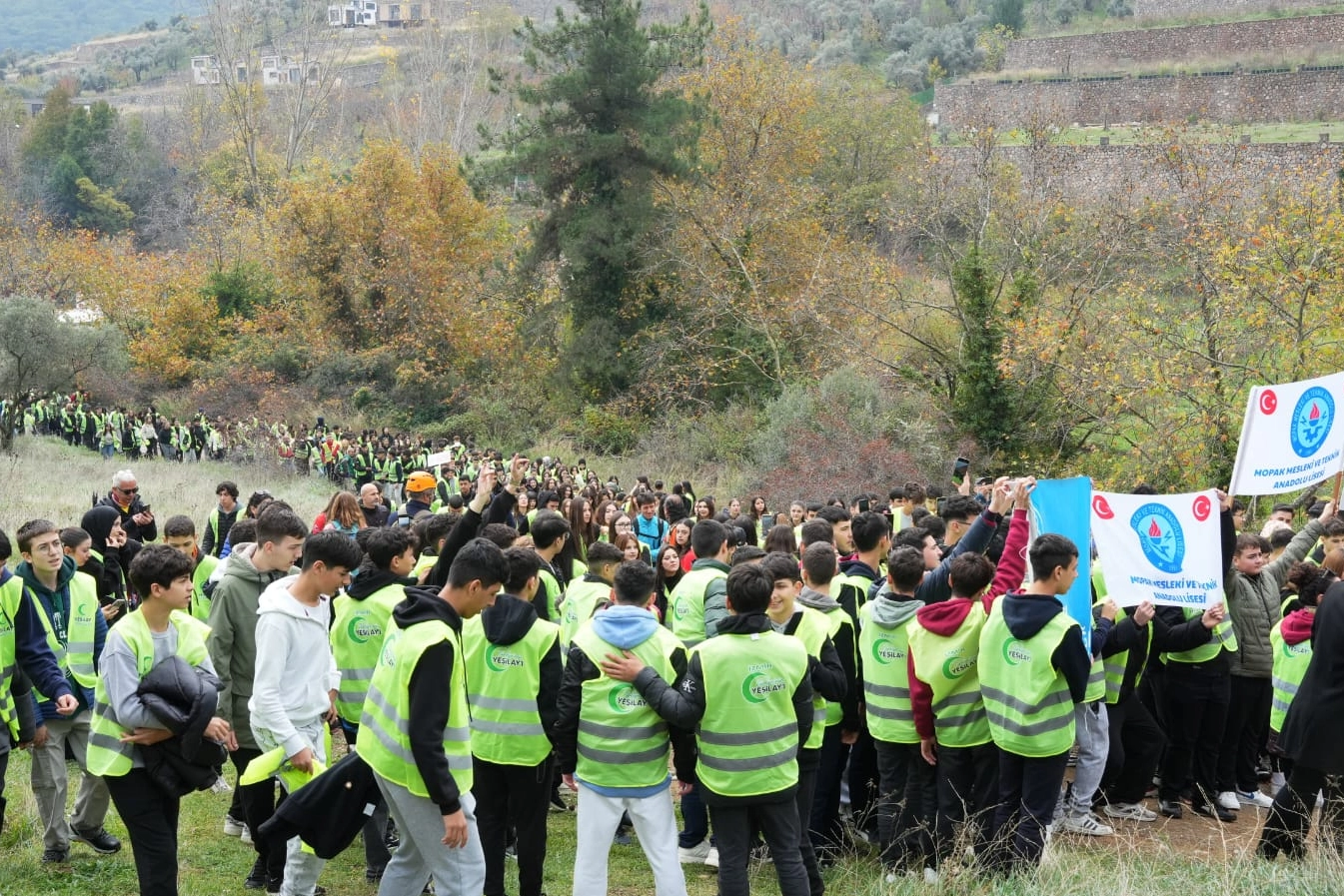 Yeşilay'dan yeşil İzmir adımı