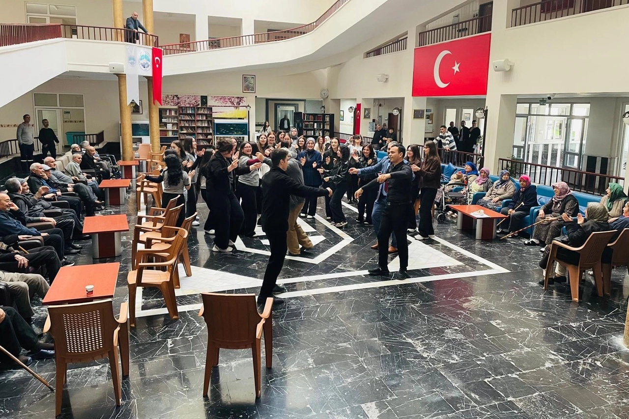 Kayseri B&uuml;y&uuml;kşehir'den Ulu &Ccedil;ınarlara anlamlı bayram ziyareti