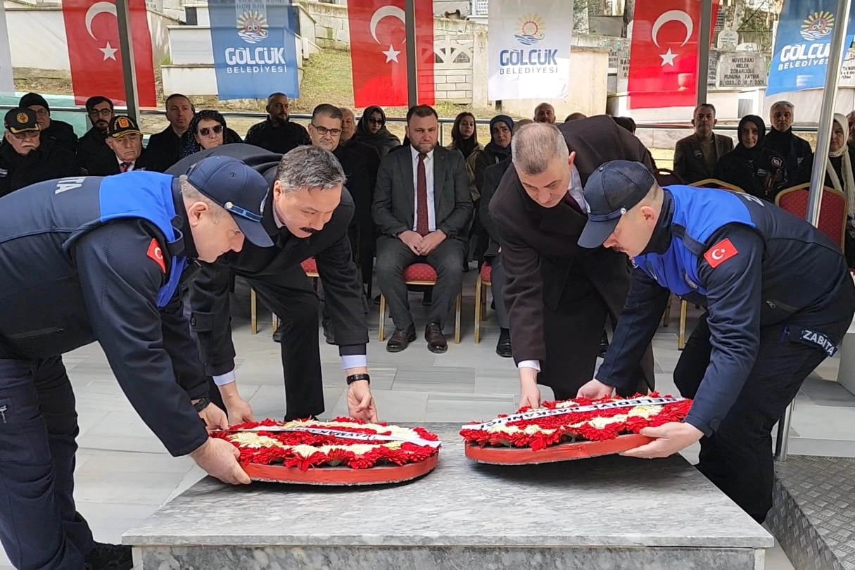 &Uuml;sk&uuml;dar Vapuru faciası şehitleri G&ouml;lc&uuml;k&rsquo;te unutulmadı