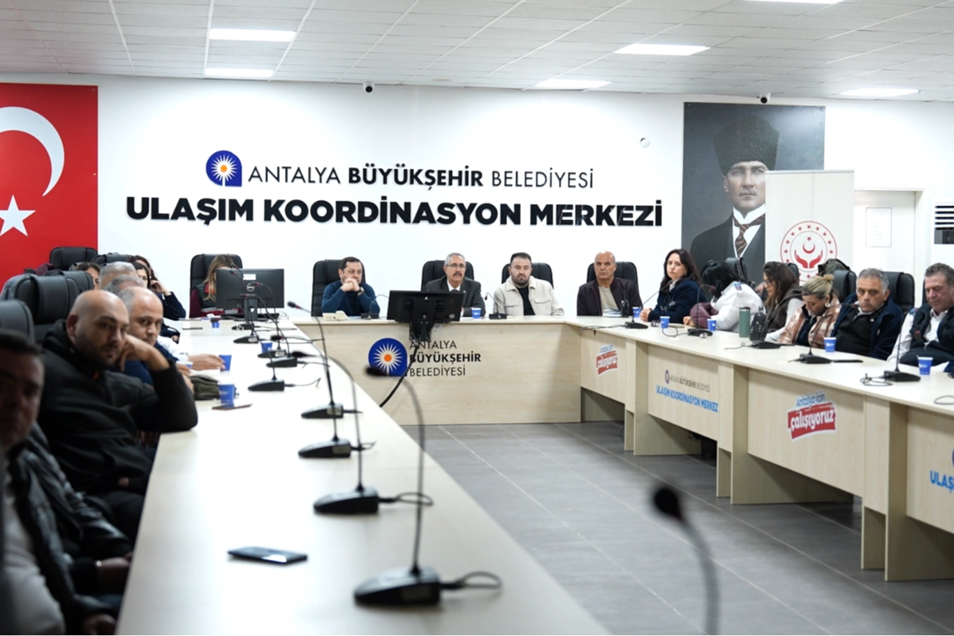 Antalya'da toplu ulaşım şof&ouml;rlerine eğitim