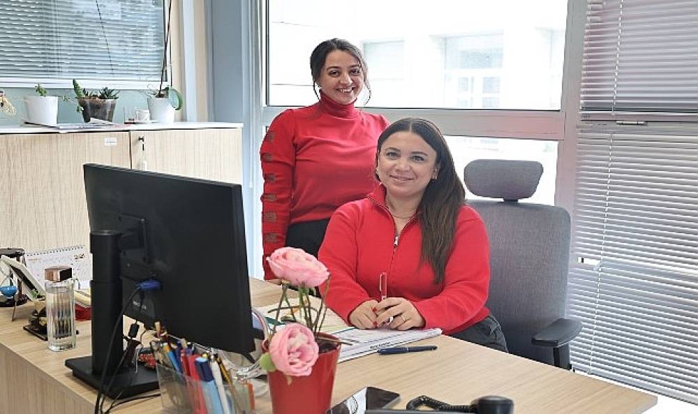 Nil&uuml;fer Belediyesi'nden otizm farkındalığına 'Kırmızı' destek