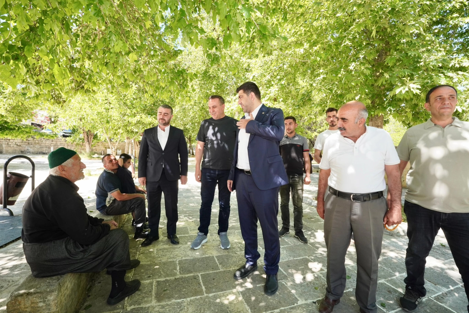 Mardin&rsquo;de k&ouml;y ziyaretleriyle halkın nabzı tutuluyor