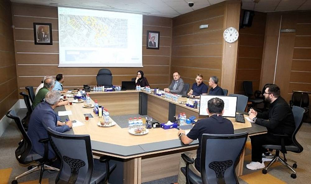 B&uuml;y&uuml;kşehir'den halk sağlığı ve trafik d&uuml;zenine sıkı takip
