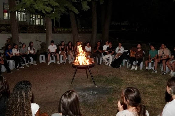 Denizlili gen&ccedil;ler B&uuml;y&uuml;kşehir&rsquo;in yaz kampında buluştu