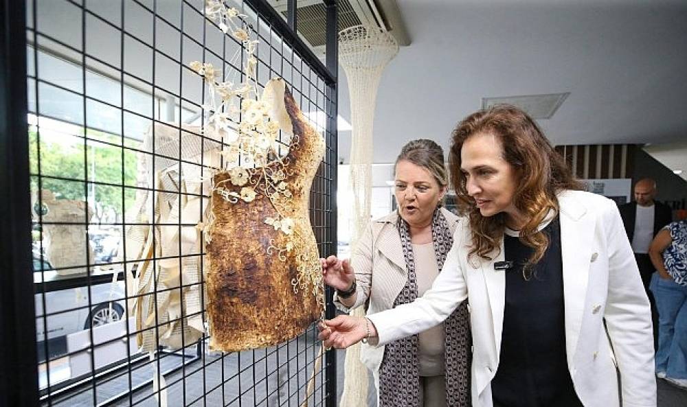 Galeri Alt, Karşıyaka'nın k&uuml;lt&uuml;r yaşamına değer katıyor 