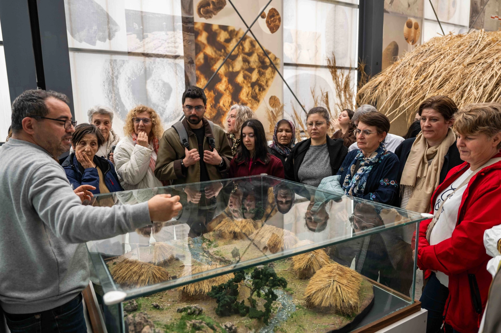 İzmir Bornova&rsquo;da &ldquo;Dijital Torun&rdquo; k&ouml;pr&uuml;s&uuml;