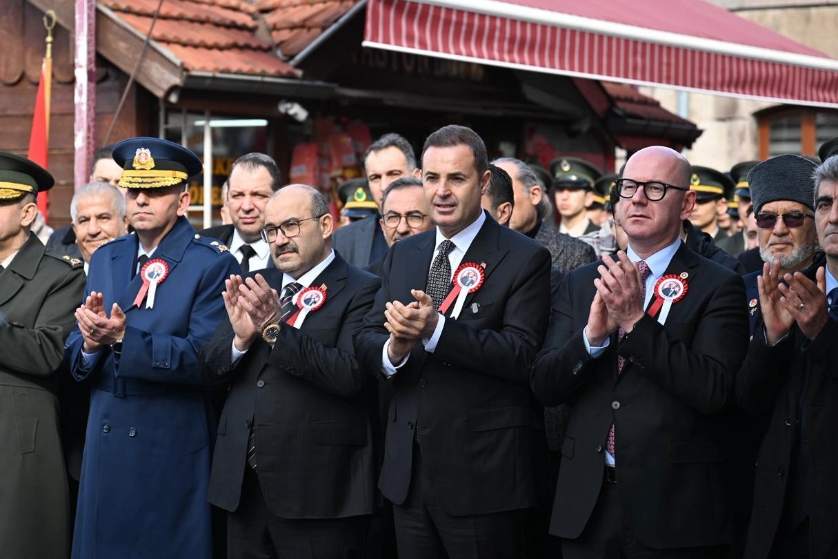 Eskişehir&rsquo;de binlerce haneye dokunan hizmet