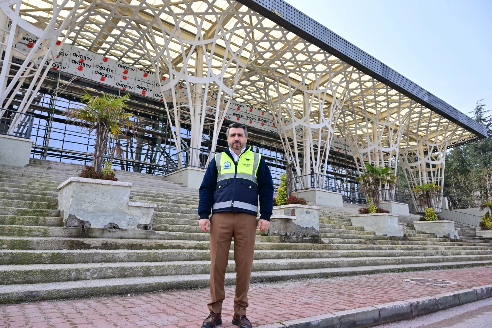 Bursa Yıldırım'a 5 yıldızlı gen&ccedil;lik ve spor merkezi