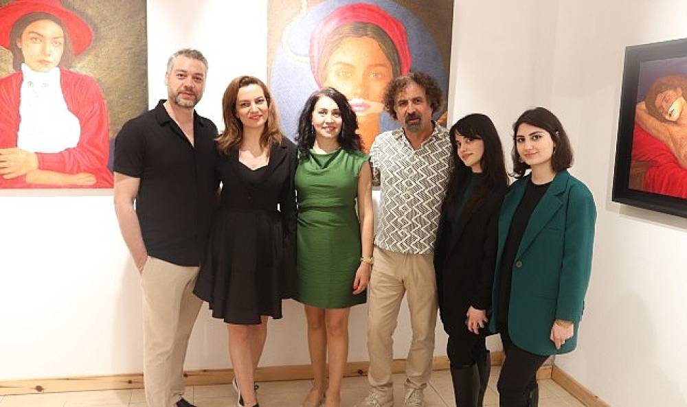 8 Mart D&uuml;nya Kadınlar G&uuml;n&uuml;nde Barışın Kadınları Sergisi İzmir'de A&ccedil;ılıyor