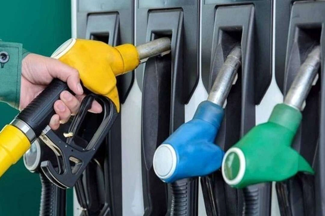 Akaryakıtta tabela değişti! İşte g&uuml;ncel fiyatlar