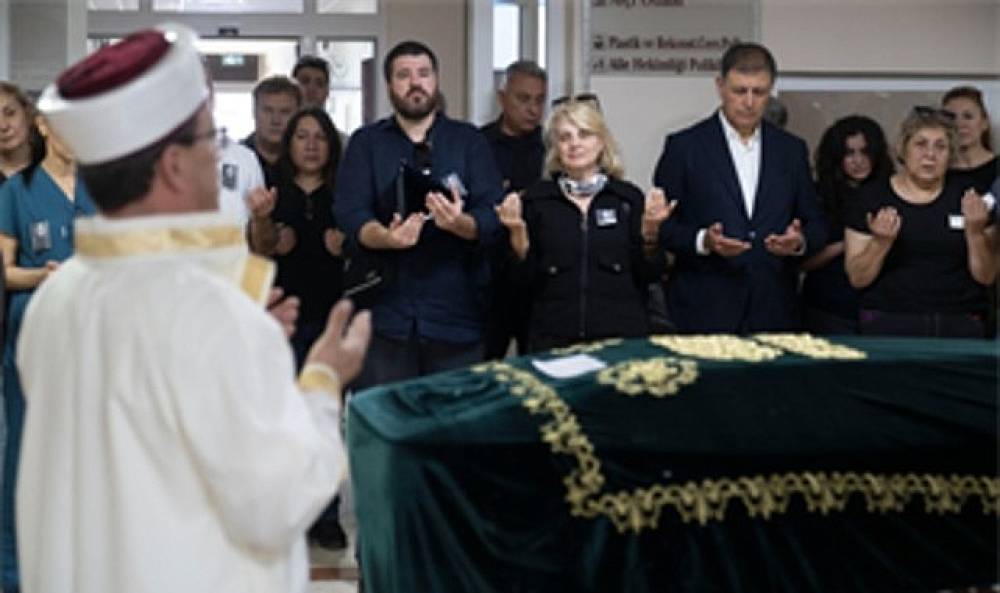 Doktor &Ouml;mer Cem Şenakaylı'ya h&uuml;z&uuml;nl&uuml;  veda