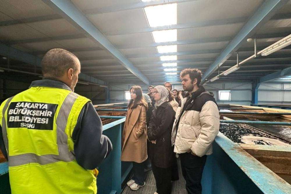 Sakarya'nın tesisleri &uuml;niversitelilere ders konusu oldu