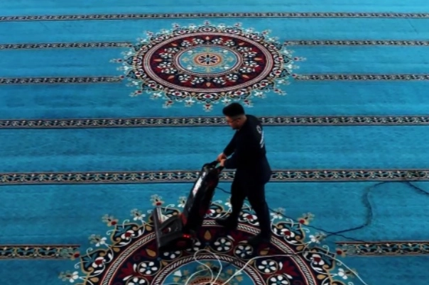 Kayseri Kocasinan'da camiler g&uuml;l kokuyor