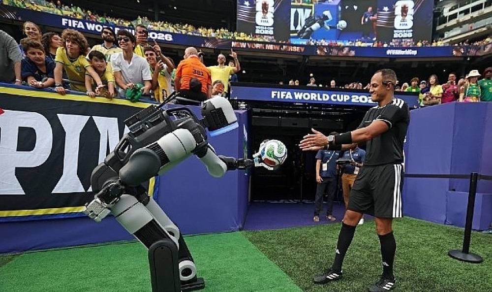 Hyundai'nin İnsansı Robotu Atlas FIFA D&uuml;nya Kupası 2026&trade; Sahnesinde