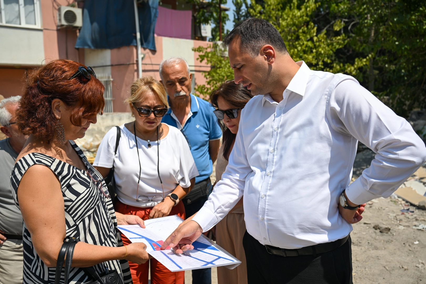 İzmir Bornova'da Altındağ trafiğine b&uuml;y&uuml;k neşter