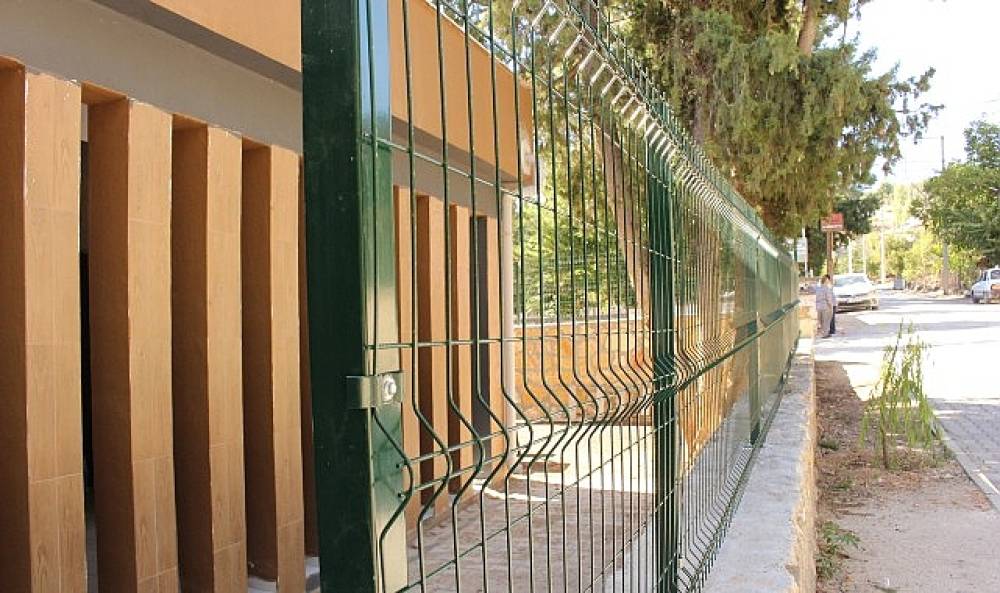 Elmalı Kızıltemeller Mezarlığı'nda g&uuml;venlik ve &ccedil;evre d&uuml;zenlemesi