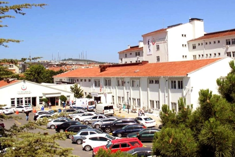 &Uuml;sk&uuml;dar Devlet'teki r&uuml;şvete 2 tutuklama!