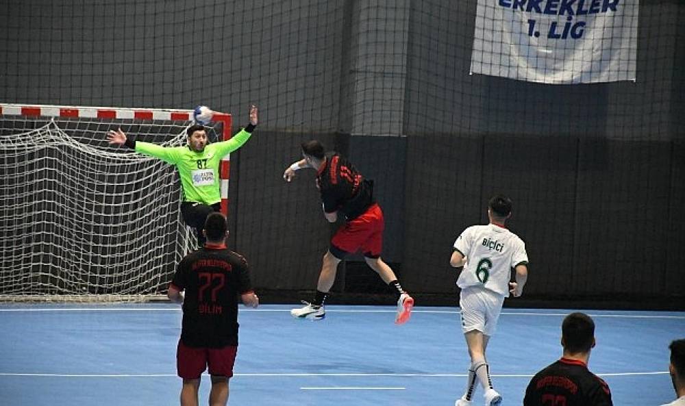 Nil&uuml;fer Belediyespor Play-Off'a galibiyetle başladı