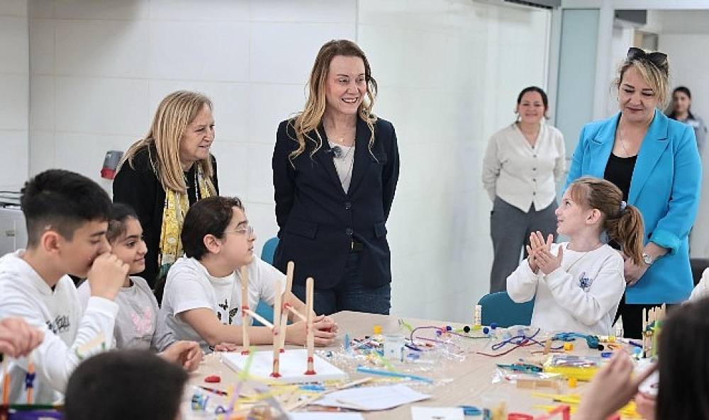 Geleceğin bilin&ccedil;li kentlileri Konak'ta yetişiyor