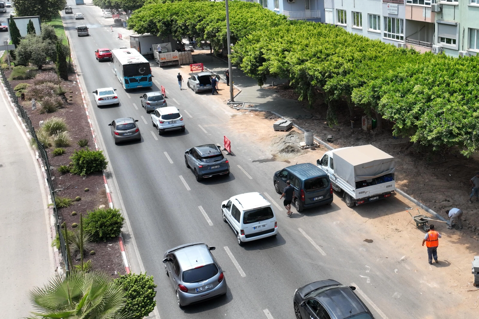 Antalya&rsquo;da bulvarlar modern g&ouml;r&uuml;n&uuml;me kavuşuyor