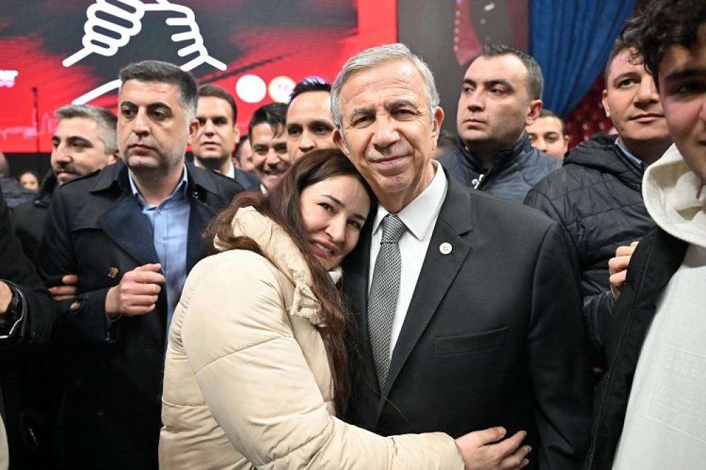 Ankara B&uuml;y&uuml;kşehir'de davul zurnalı kutlama