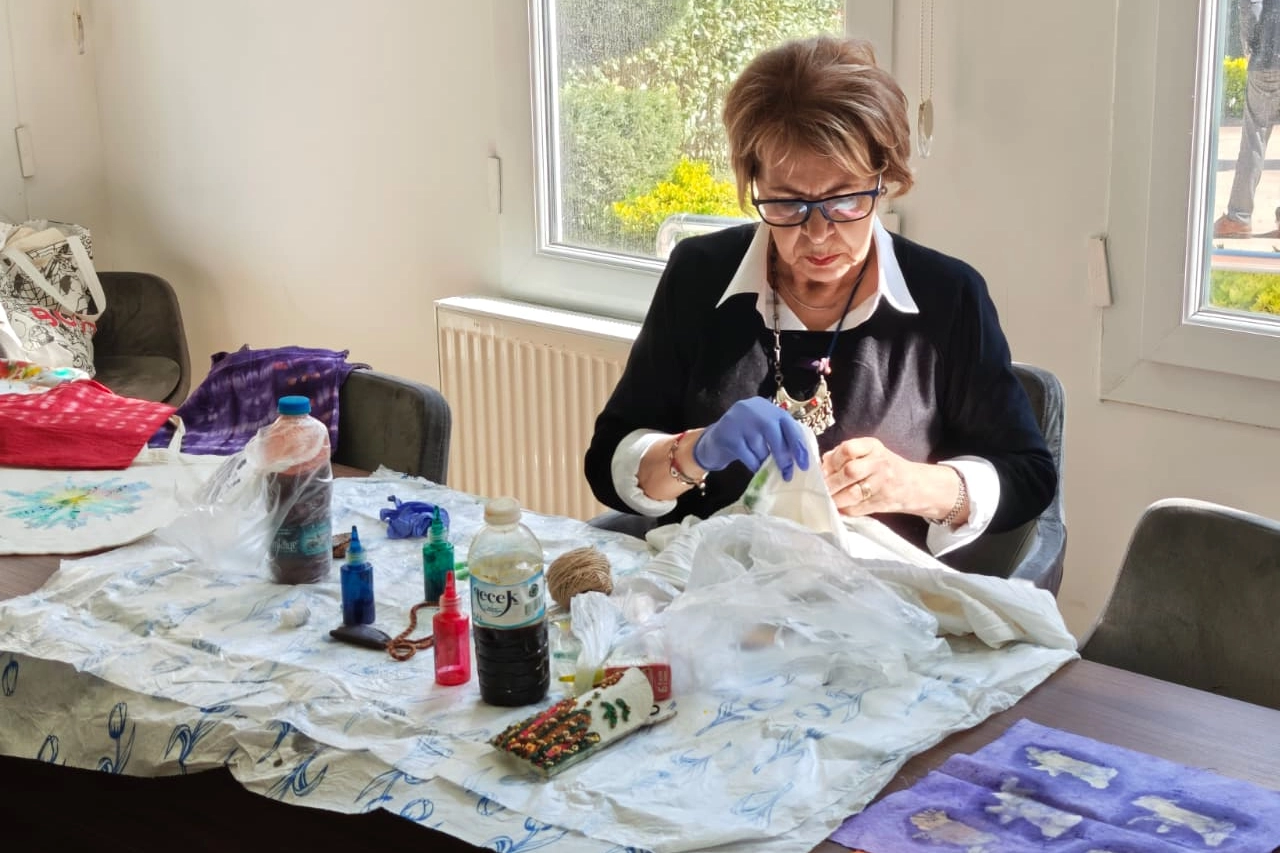 Batik sanatı Maltepe&rsquo;de canlanıyor