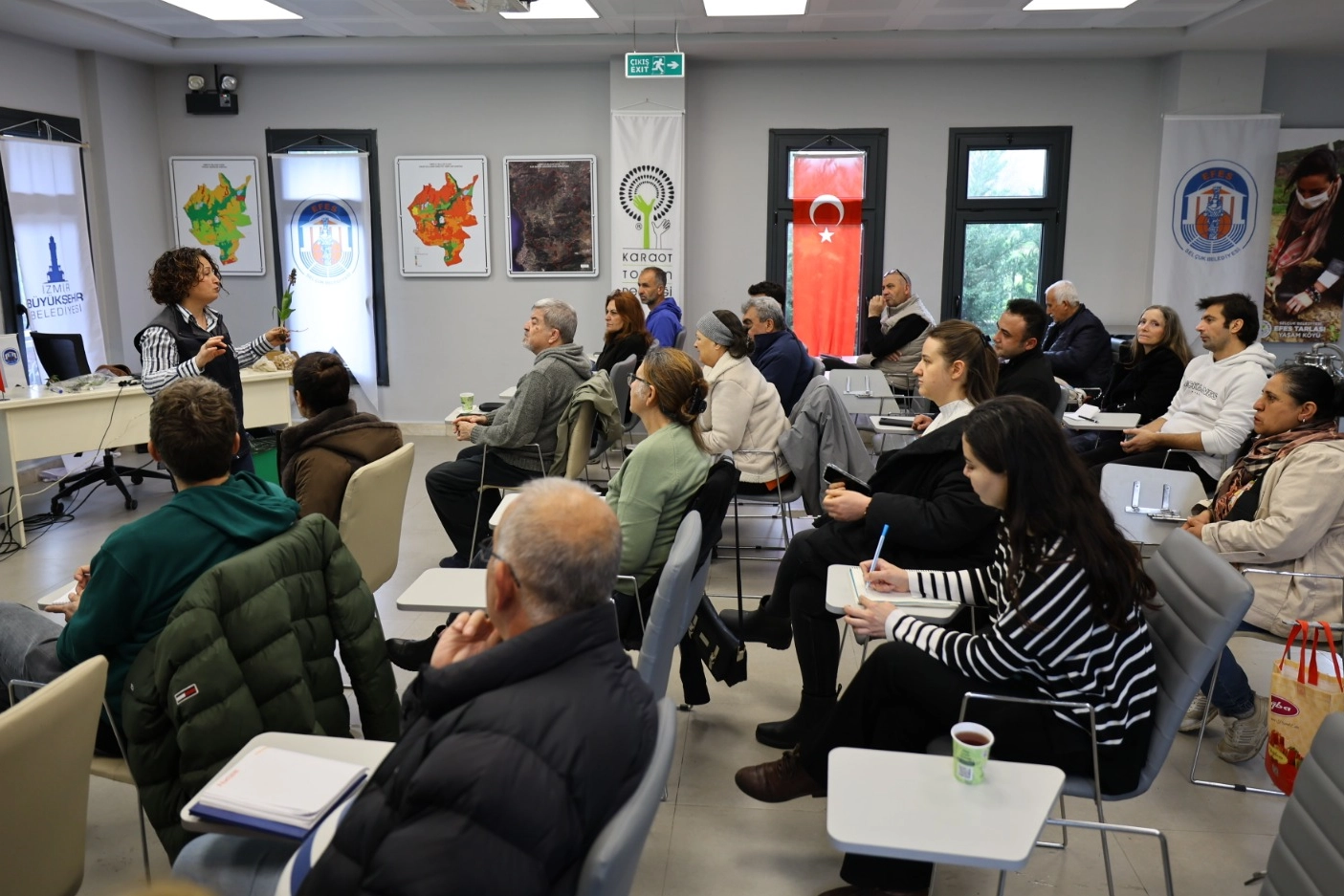 Efes Sel&ccedil;uk'ta &uuml;reticiye eğitim desteği