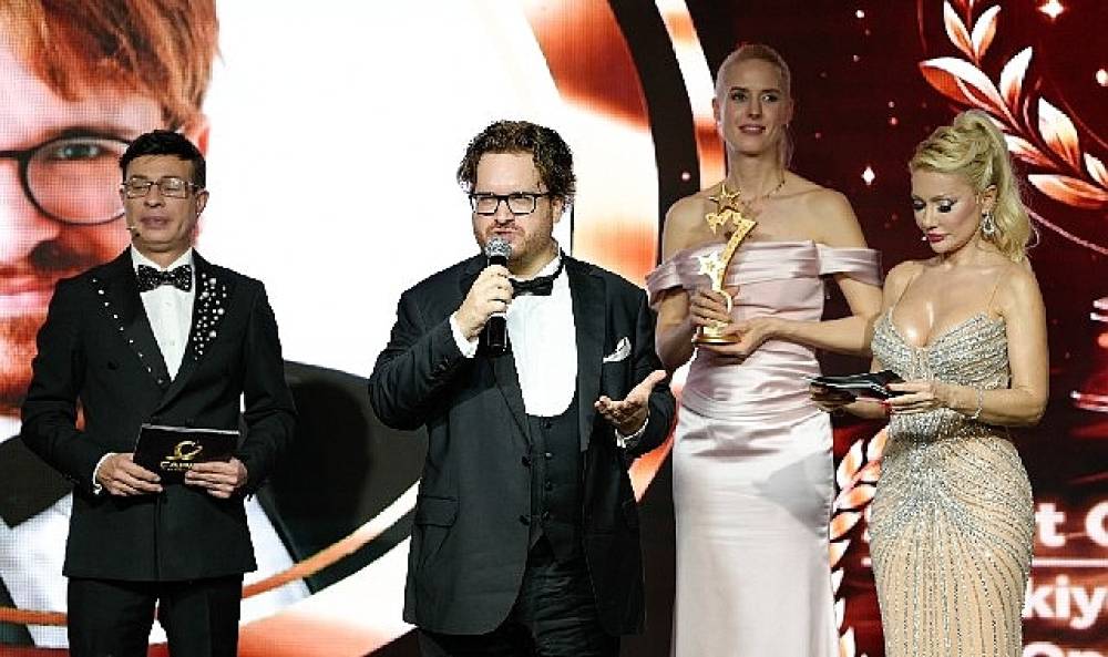 T&uuml;rkiye'nin en başarılı Opera Sanat&ccedil;ısı: Tenor Sedat Can &Ouml;ztoprak