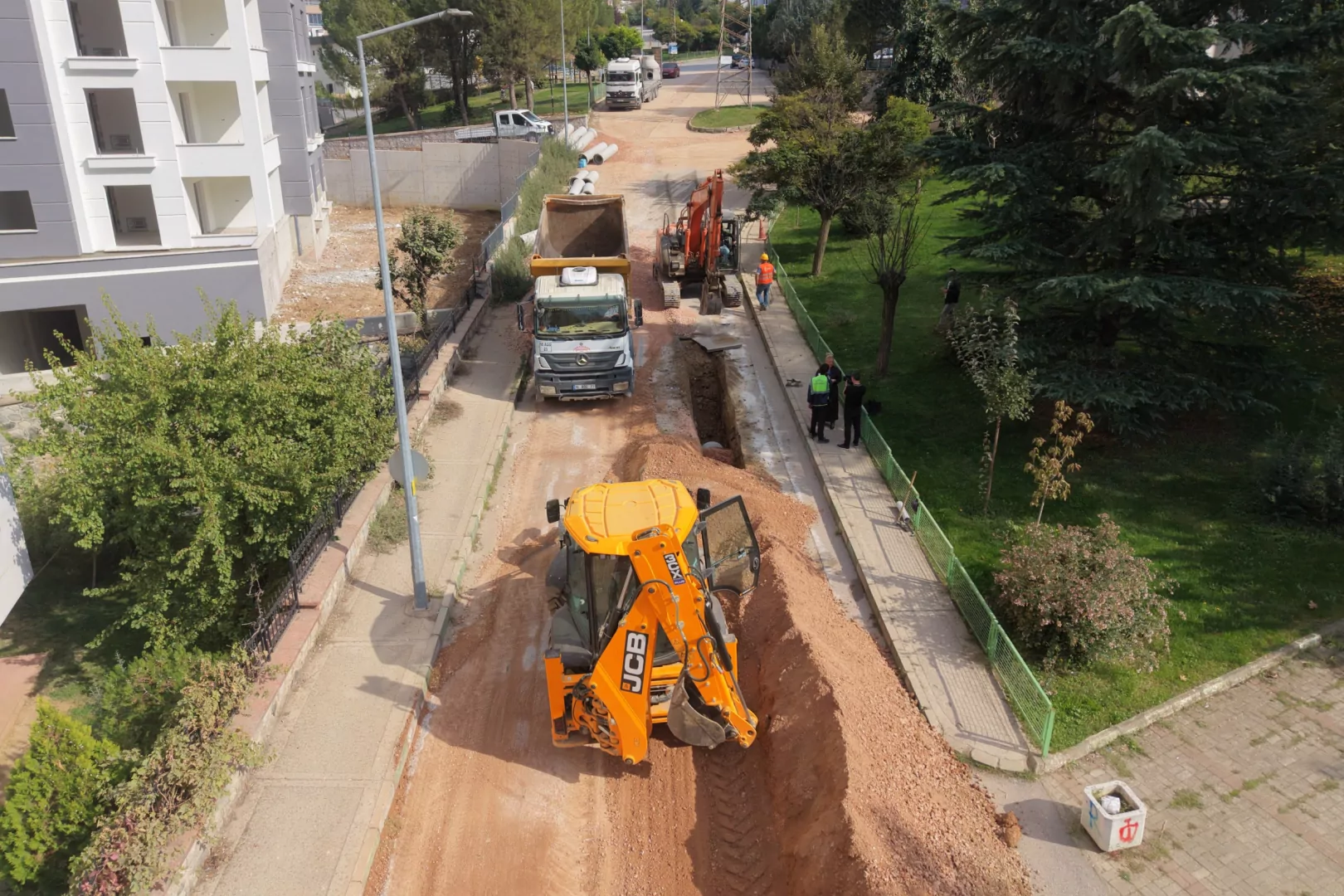 Bursa'da kış &ouml;ncesi B&uuml;y&uuml;kşehir'den altyapı mesaisi