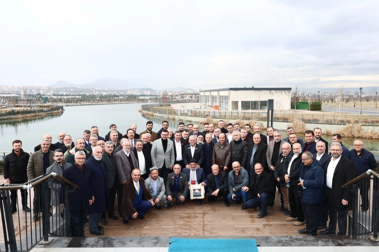 Memduh B&uuml;y&uuml;kkılı&ccedil; STK temsilcileriyle buluştu