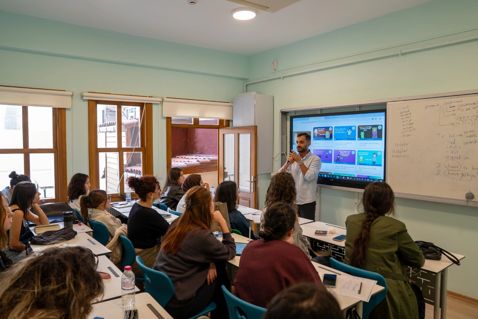 İBB Gen&ccedil;lik Ofisleri'nde yılın ilk eğitimleri s&uuml;r&uuml;yor