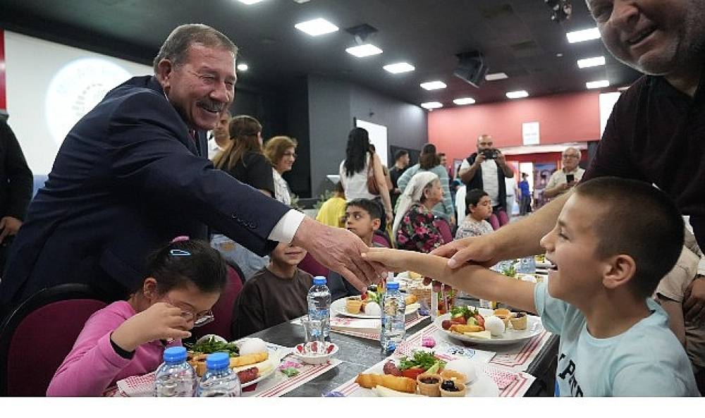 Başkan Topuz &Ouml;zel Bireylerle Milas Belediyesi Tarafından D&uuml;zenlenen Kahvaltıda Buluştu