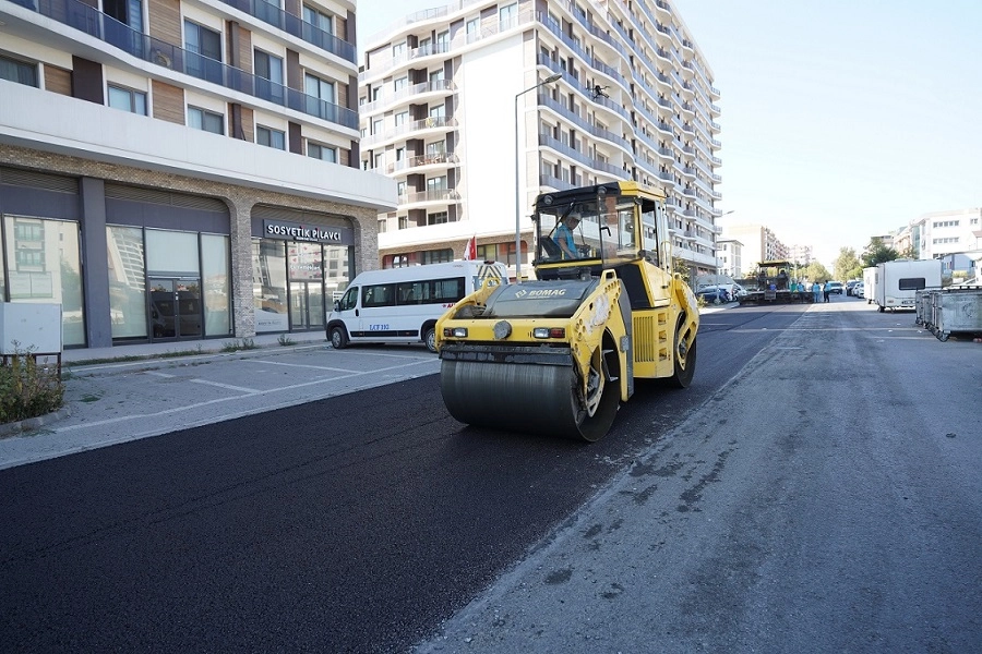 İstanbul Beylikd&uuml;z&uuml;&rsquo;nde yol bakım &ccedil;alışmaları s&uuml;r&uuml;yor