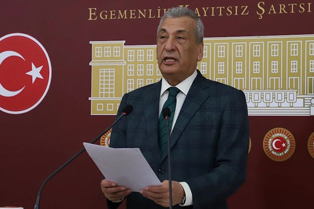 CHP'li &Ouml;zt&uuml;rkmen: Sadece g&uuml;venlikle &ccedil;&ouml;z&uuml;lebilecek sorun değil