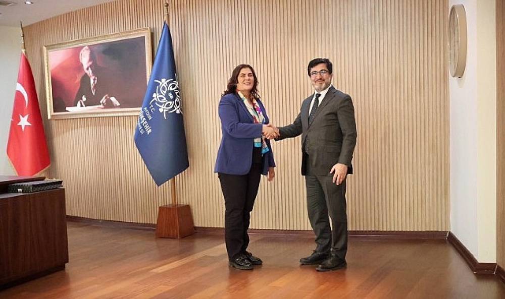 Aydın Havalimanı Uluslararası Ticari U&ccedil;uşlara Hazırlanıyor