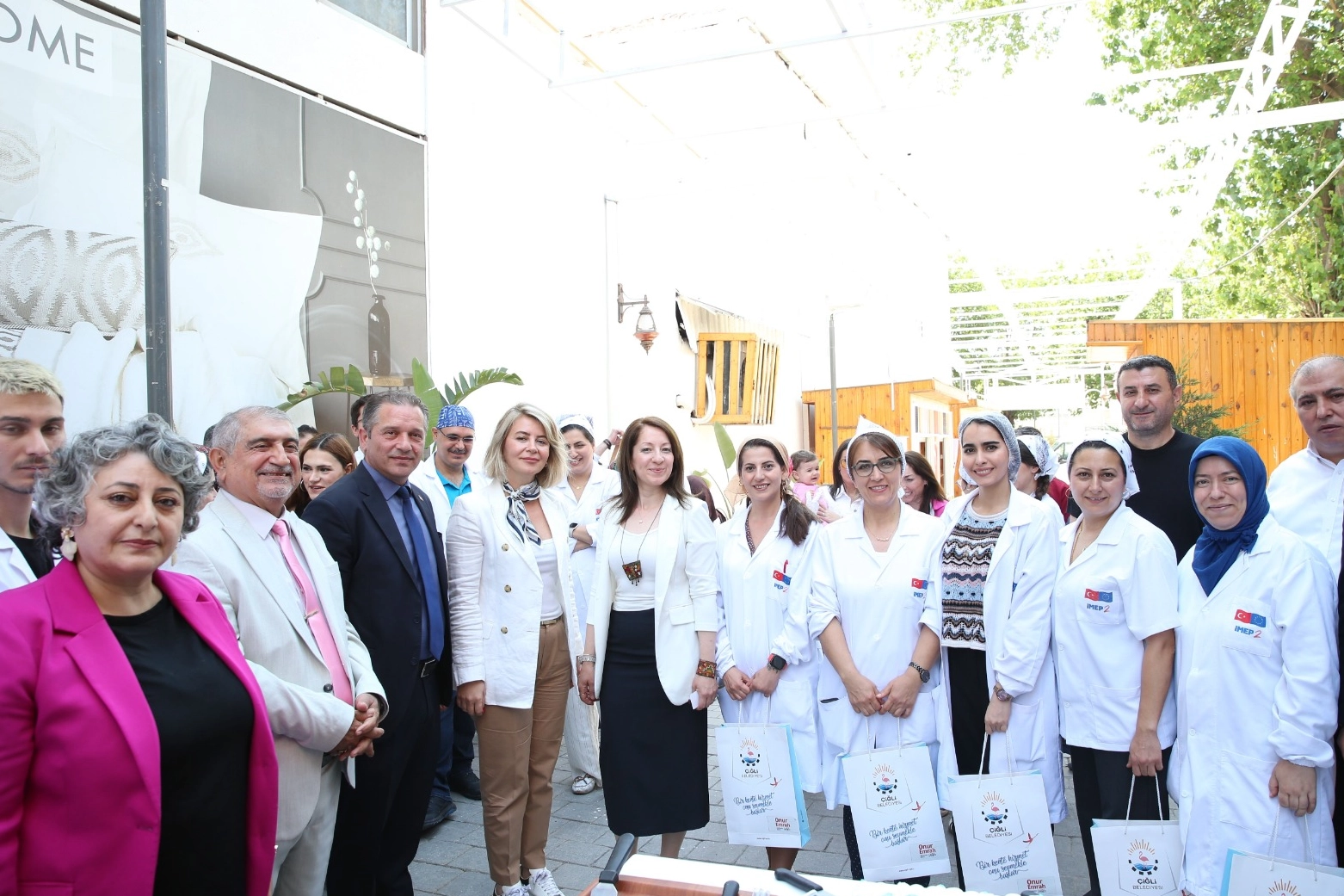 &Ccedil;iğli&rsquo;de ikinci d&ouml;nem pastacılık kursu tamamlandı