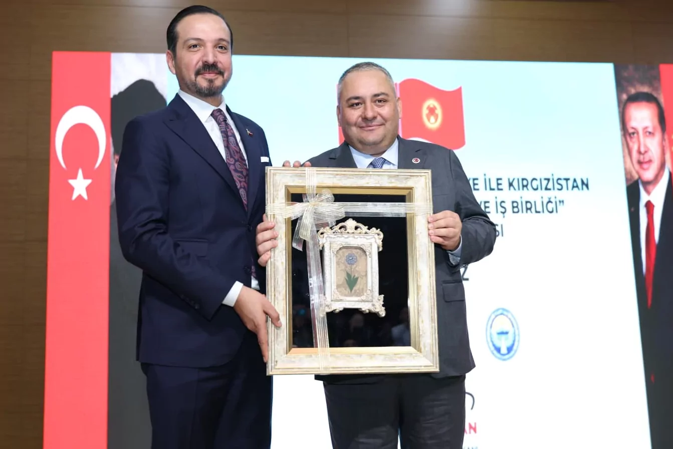 T&uuml;rkiye-Kırgızistan dostluk ve iş birliği temellerine Ke&ccedil;i&ouml;ren takviyesi