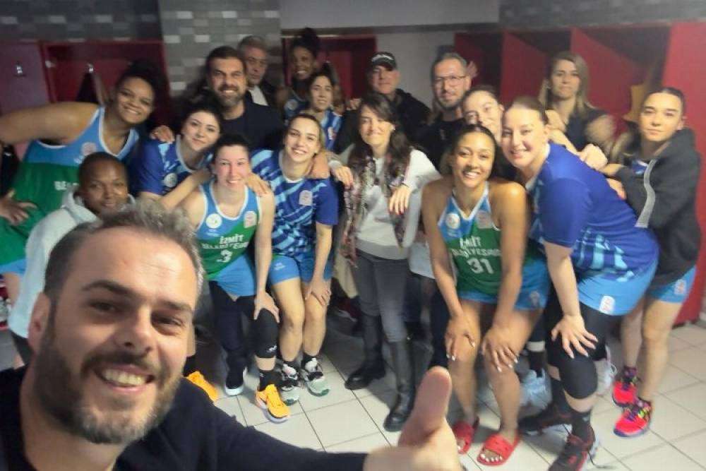 İzmit&rsquo;in Perileri zirvenin peşinde