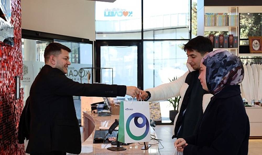 Kocaeli'ye &ouml;zg&uuml; &uuml;r&uuml;nler Hatıra Mağazası'nda