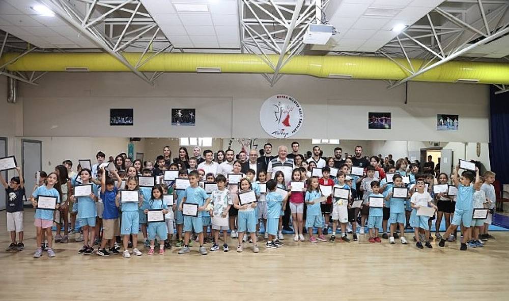 Nil&uuml;fer'de sertifika heyecanı