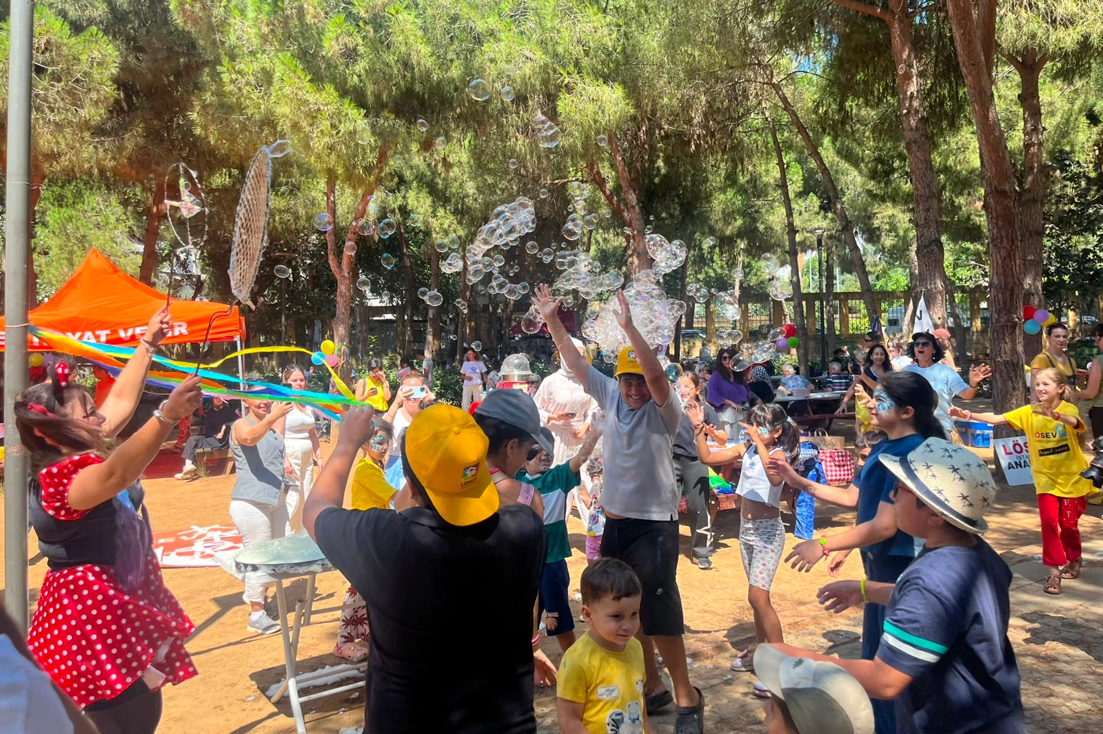 L&Ouml;SEV'den İstanbul'da b&uuml;y&uuml;k aile pikniği