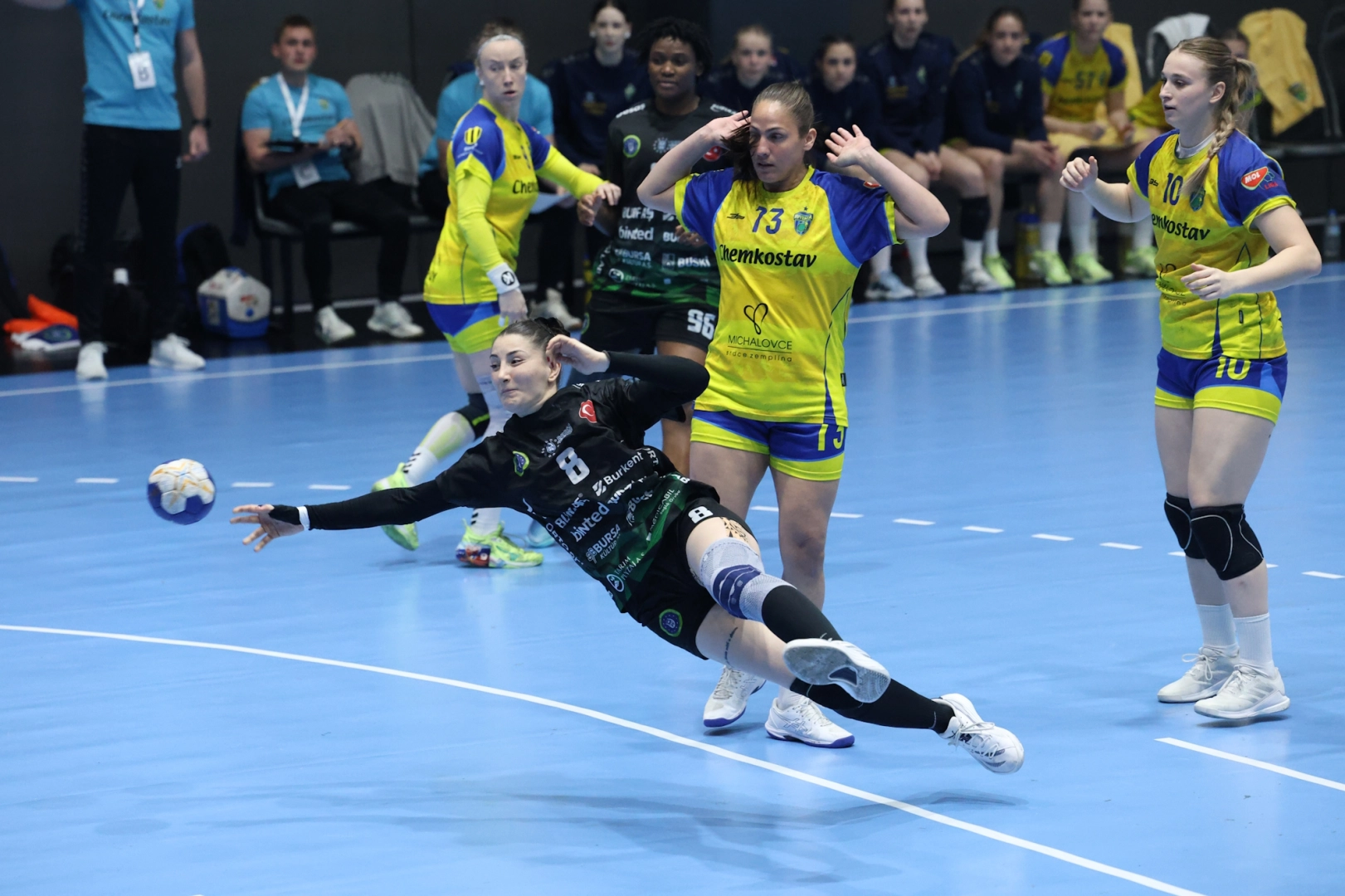 Bursa B&uuml;y&uuml;kşehir Belediyespor, Avrupa&rsquo;da avantajı yakaladı