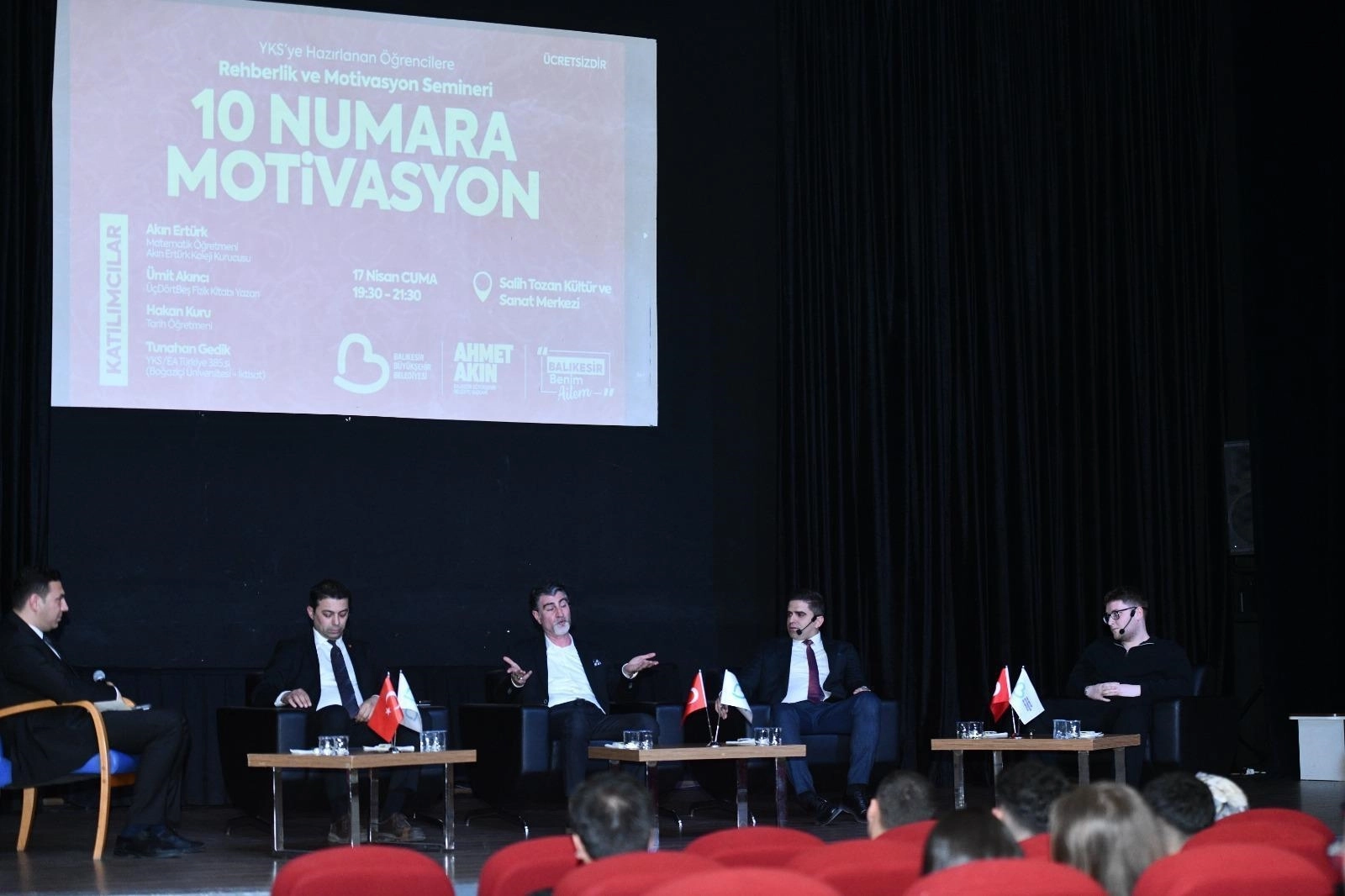 Balıkesir&rsquo;de YKS adaylarına &ldquo;10 Numara Motivasyon&rdquo;