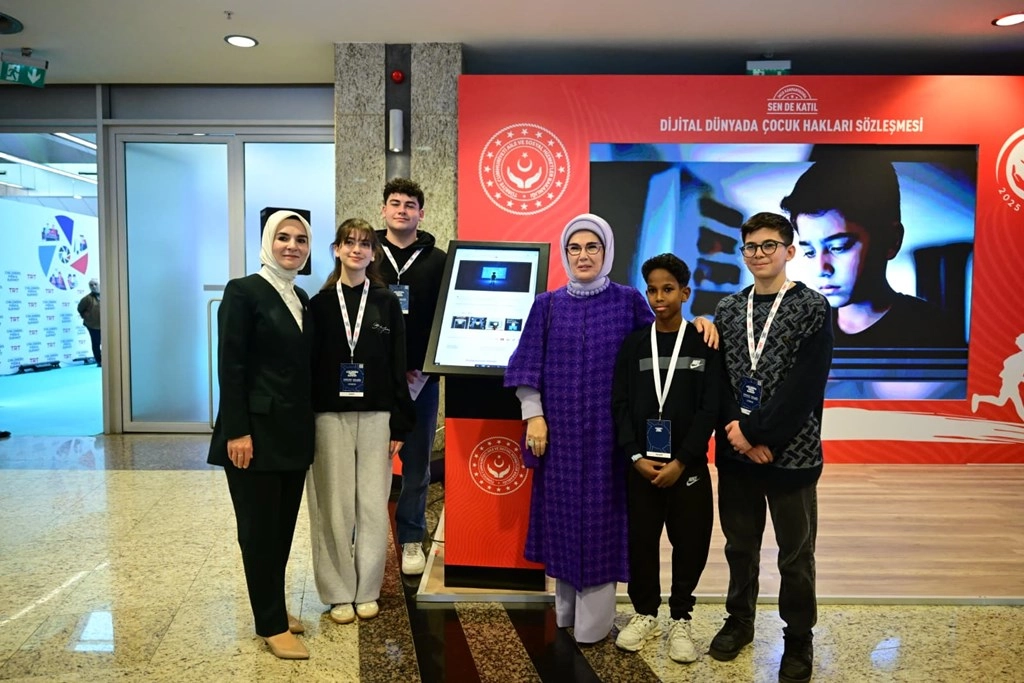 17 &uuml;lkeden Bakanlar Ankara&rsquo;da buluşuyor... &Ccedil;ocukların dijital g&uuml;venliği masada