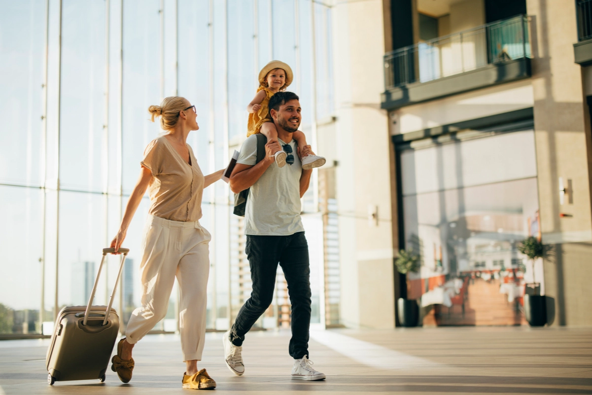 İlk yurt dışı seyahati i&ccedil;in rehber... Vizesiz rotalar, Schengen ve tur se&ccedil;enekleri