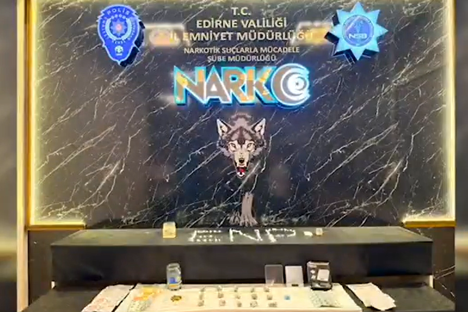 Edirne'de kokain ve skunk ele ge&ccedil;irildi