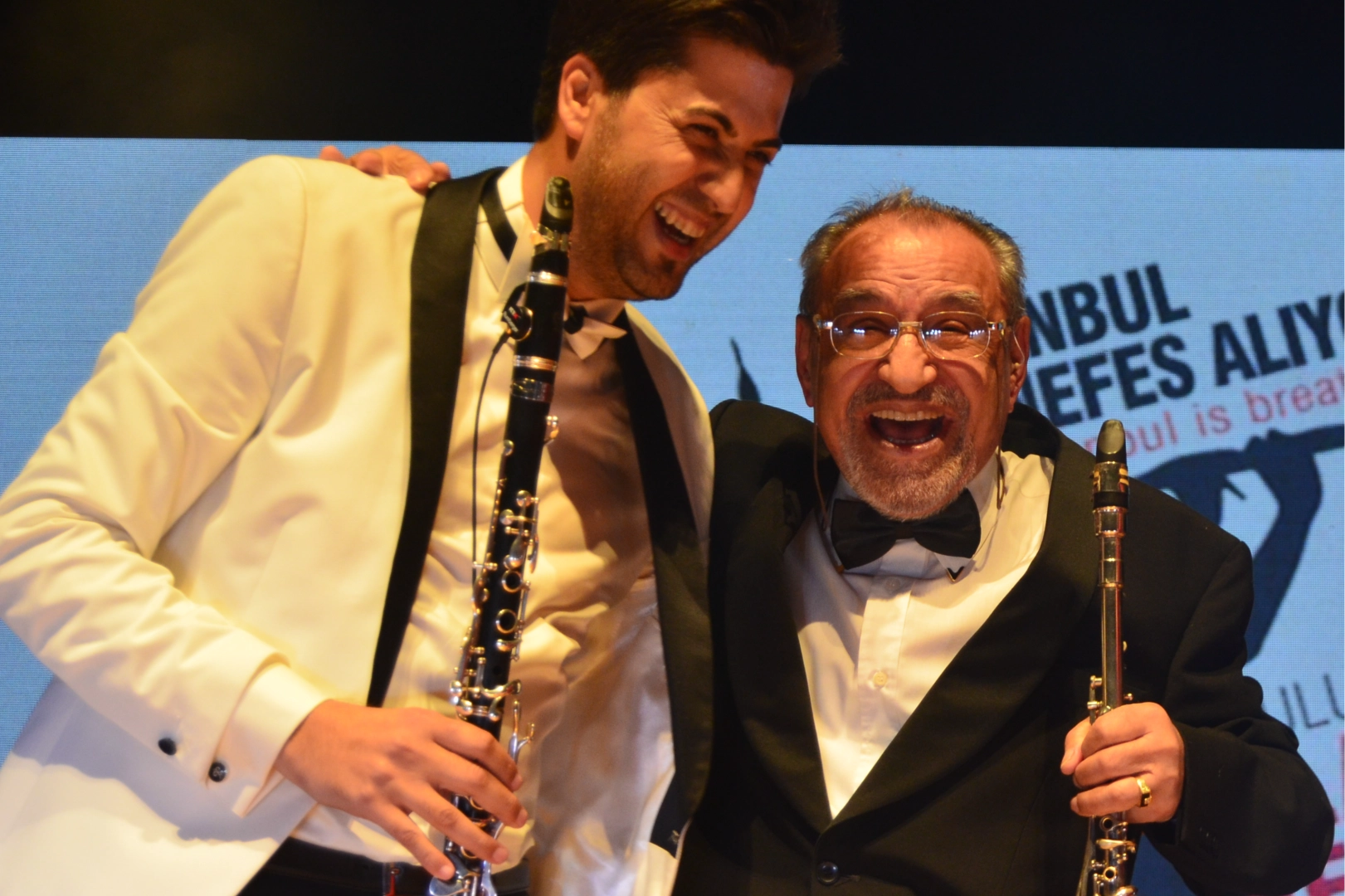 Bayram sabahlarına nefes verecek alb&uuml;m