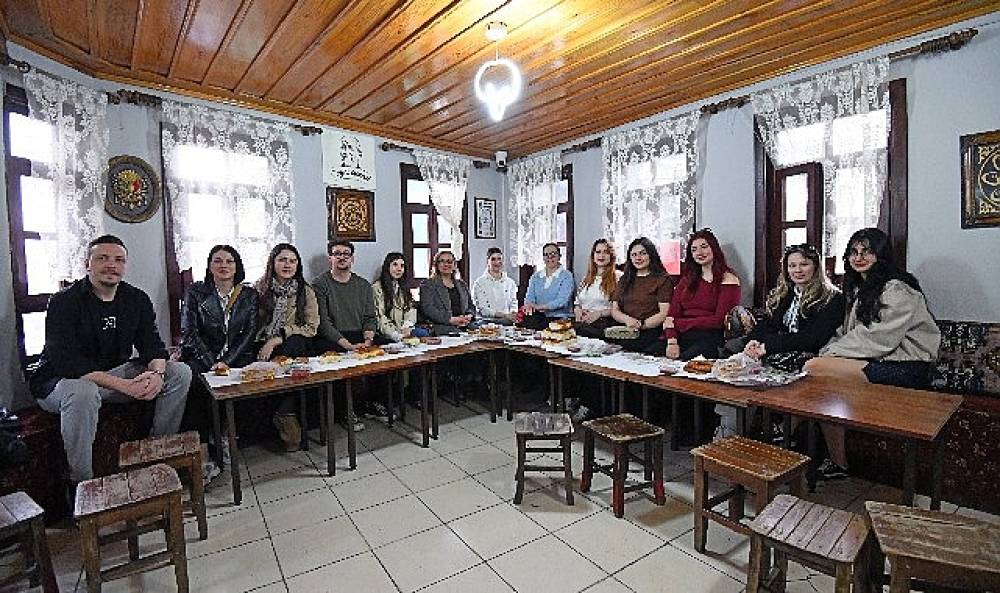 Osmangazi Belediyesi &Ouml;ğrencileri Bursa'nın Lezzetleriyle Buluşturdu