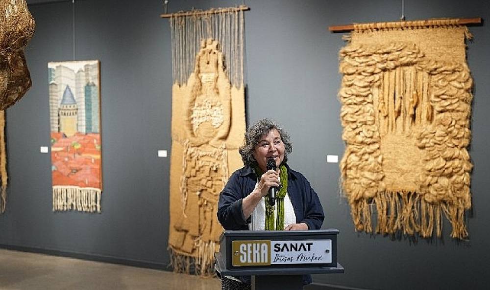 'Doku Renk ve İzler', ilmek ilmek bu sergide