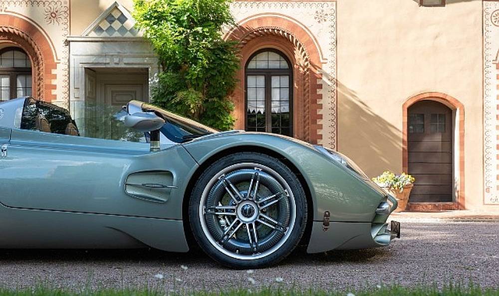 Pirelli, Cyber Tyre ile Yollarda: Pagani Utopia Roadster ile 1.500 Kilometrelik S&uuml;r&uuml;ş